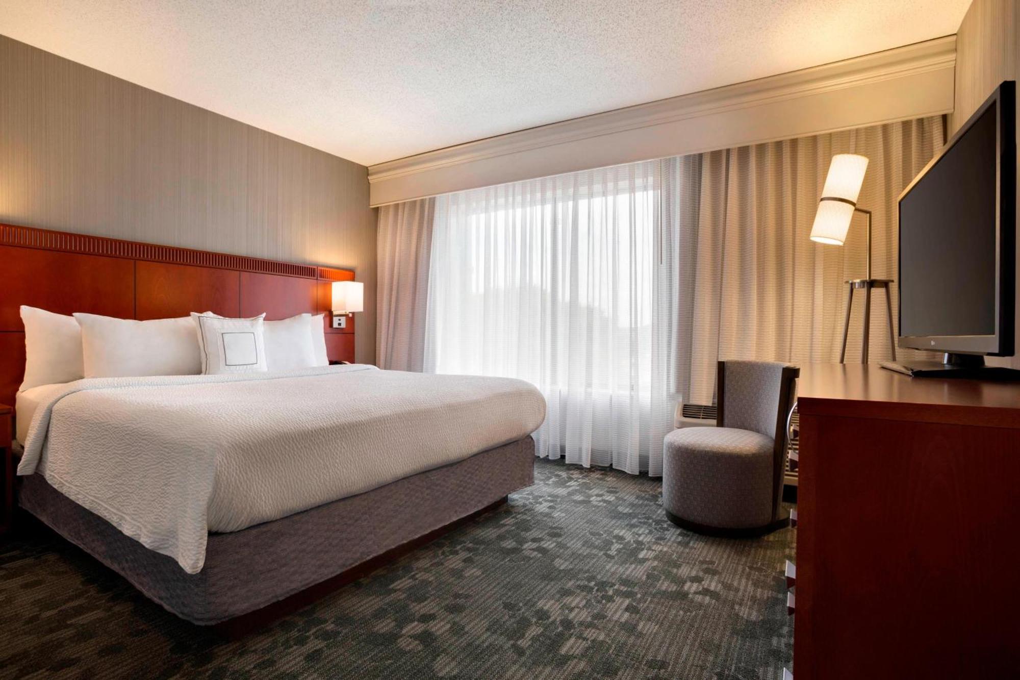 คอร์ตยาร์ด แชมเปญ Hotel ภายนอก รูปภาพ